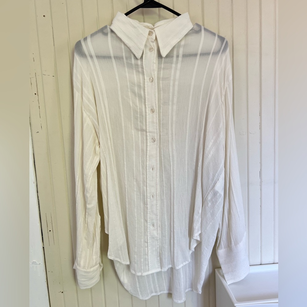 white long sleeve oversized blouse